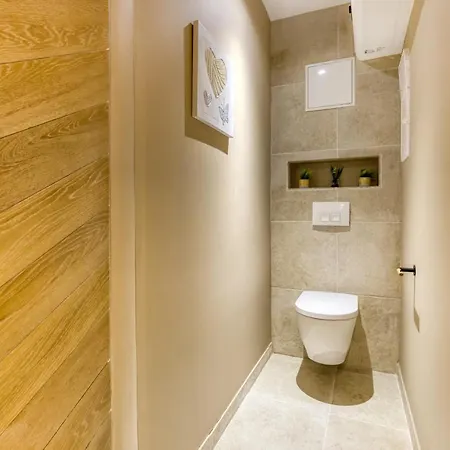 Apartment Royale Jacuzzi & Sauna Prive _ Yeswebook Montry